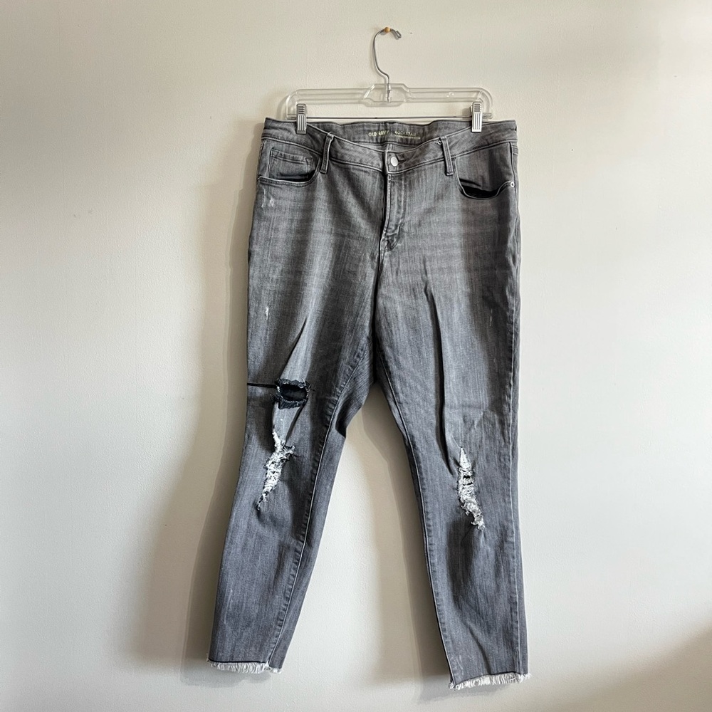 Women's Gray Distressed Jeans